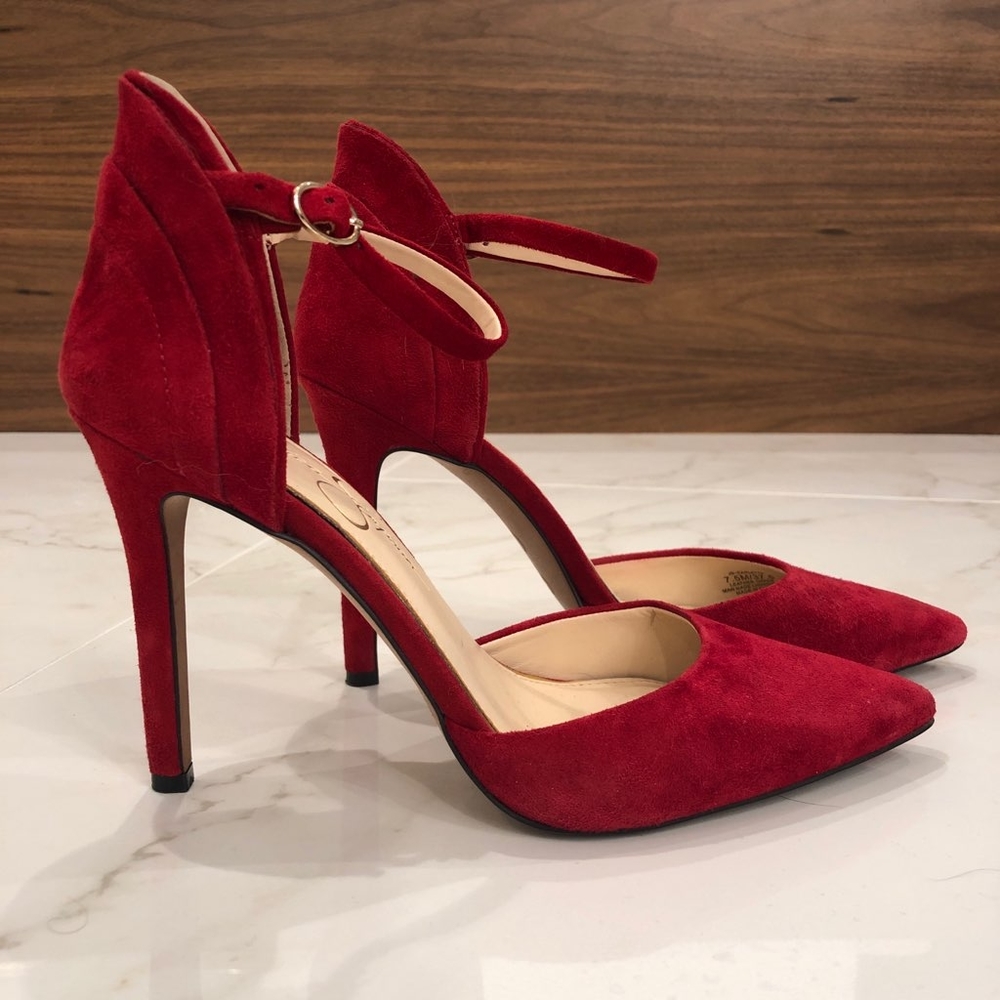 Jessica Simpson Red Tuxedo Pumps